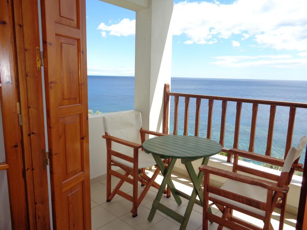 Hotel Faros Milopotamos  Pokój zdjęcie