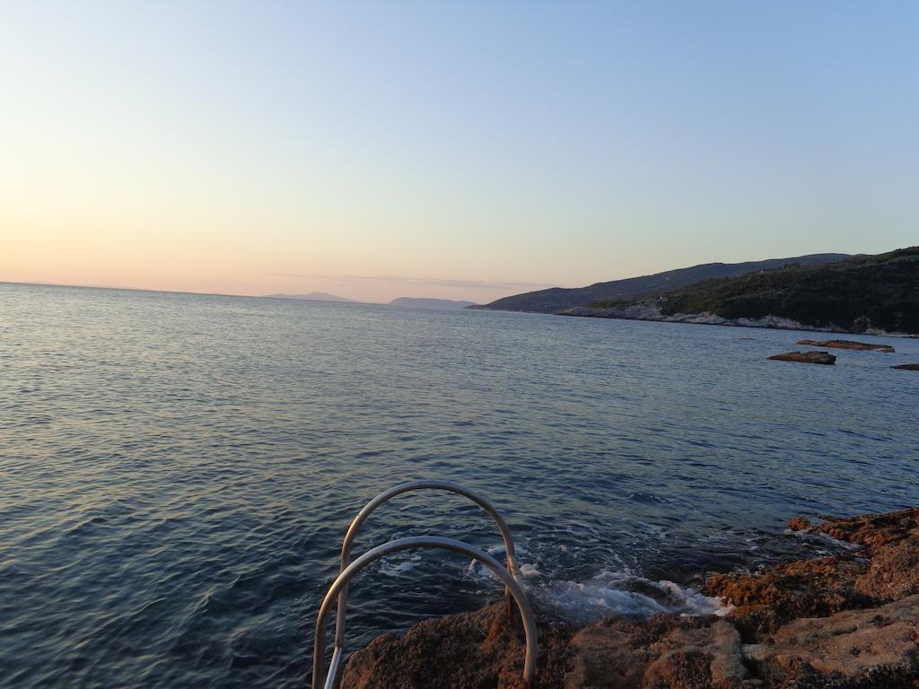 Hotel Faros Milopotamos  Zewnętrze zdjęcie